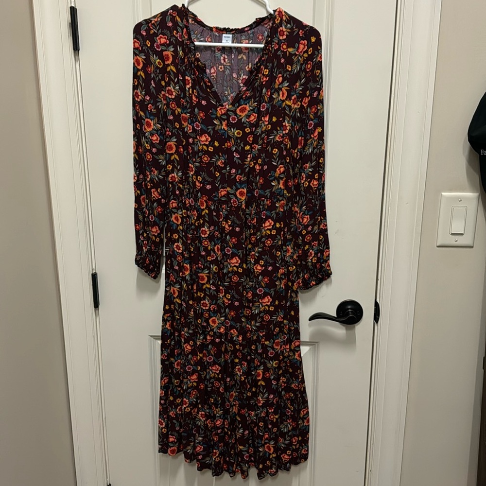 Old navy maroon floral dress